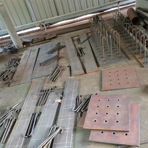 有哪些其他因素会影响安顺预埋件位置的确定？